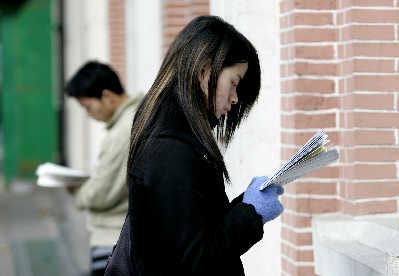 ȫ��64���˸Ͽ����ҹ���Ա�������¸�(��ͼ)