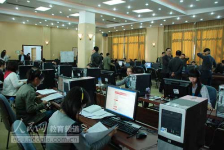 �����ֳ�һƬ��æ����