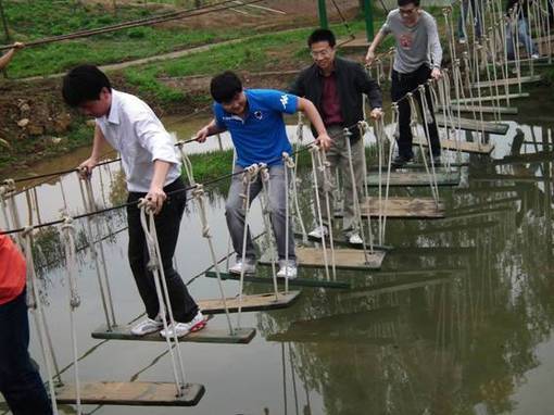 �人��ѧ�ٰ조MBA������չ�����